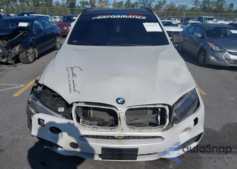 2014 BMW X5 xDrive50I z USA, uszkodzony, nr VIN 5UXKR6C58E0C02649